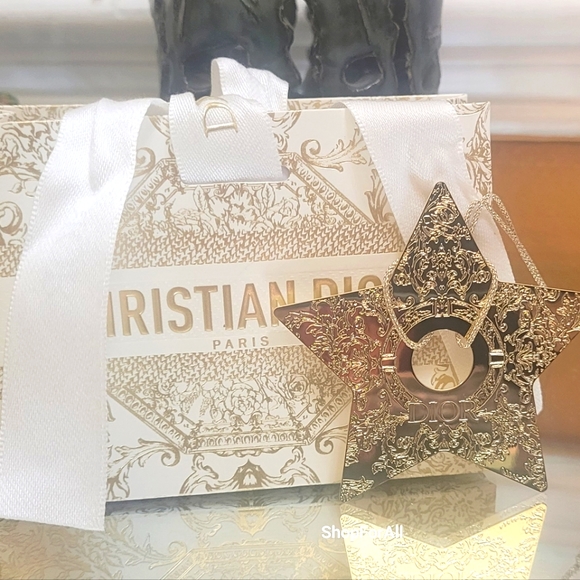 RARE DIOR 2023 Engraved Metal Gold Star Charm Christmas Ornament with dior paper - Picture 6 of 10
